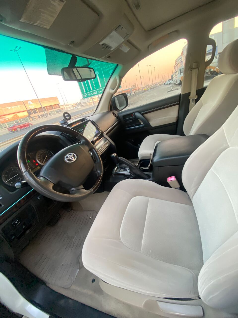 Manama, Vehicles, Cars & Trucks , BHD 6250,  Toyota Land Cruiser GX-R,  2010,  Automatic,  239700 KM,    (White)