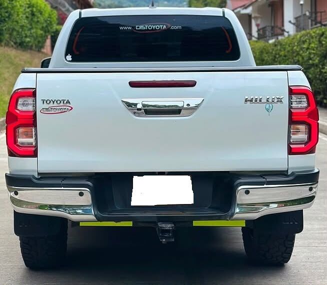Muscat, Vehicles, Cars & Trucks , OMR 3100,  Toyota Hilux,  2023,  41000 KM,