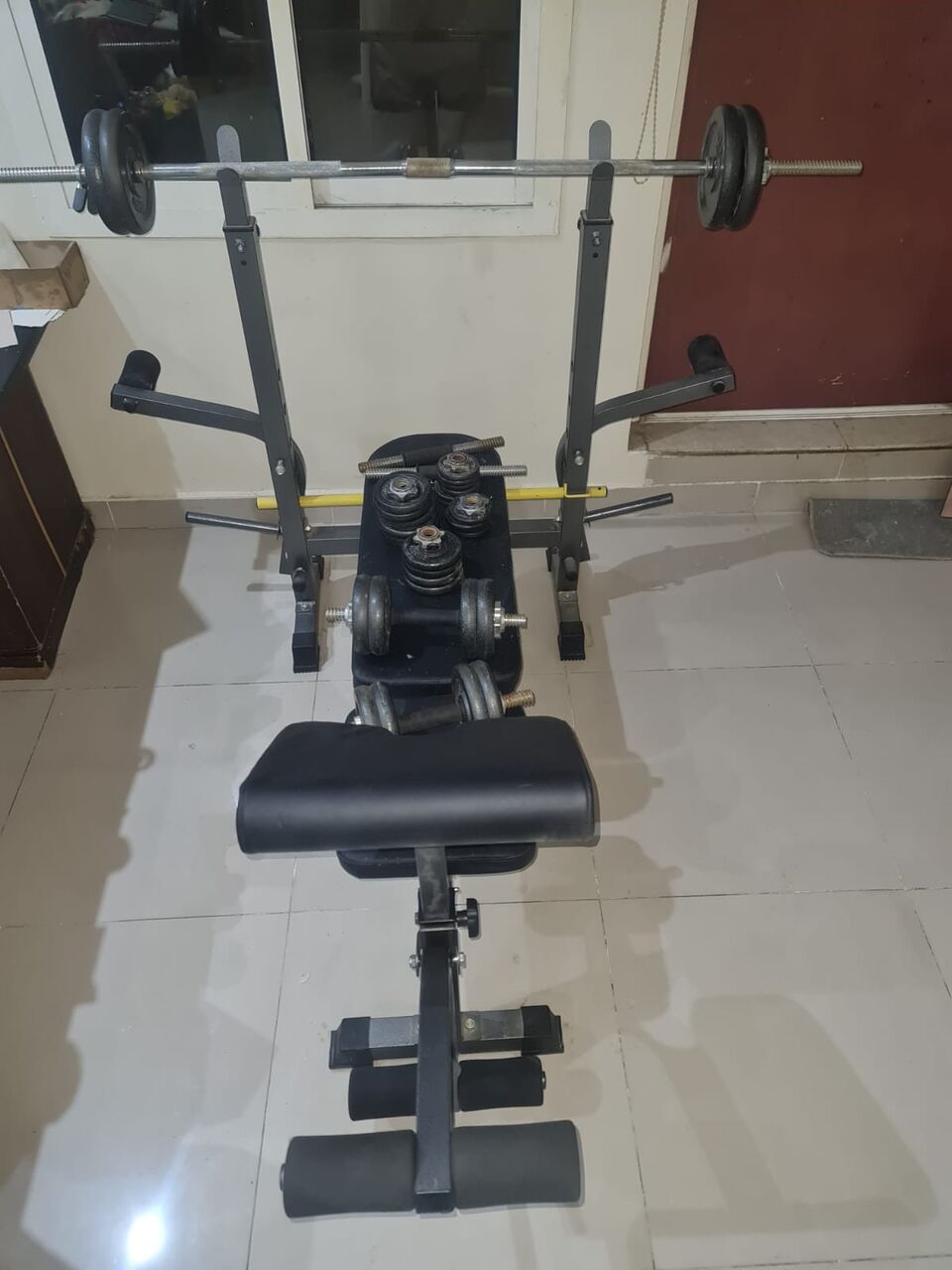 Khobar, Sporting Goods, SAR 800,  طقم بنش رياضي كامل مع أوزان   Complete Gym Bench Press Set