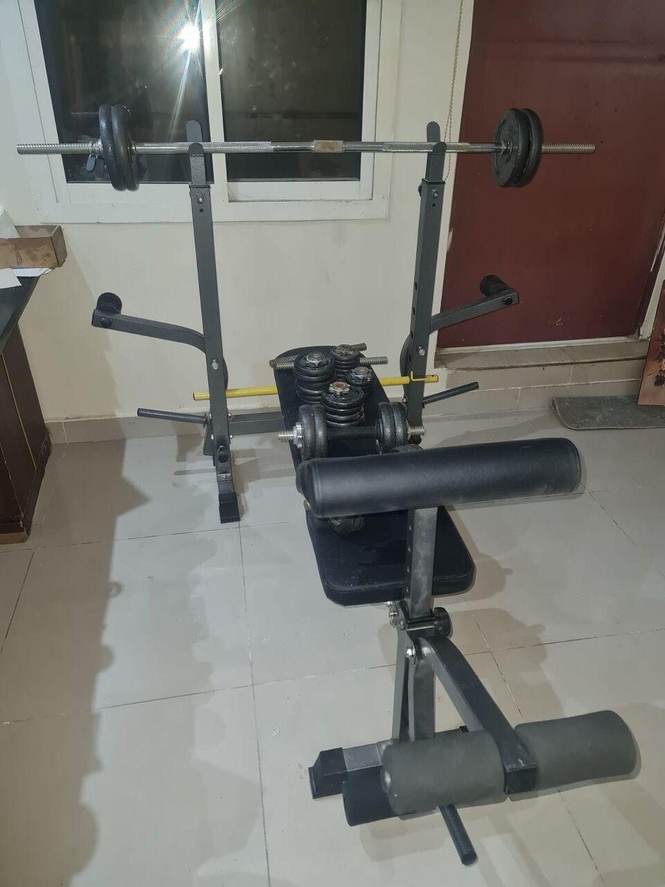 Khobar, Sporting Goods, SAR 800,  طقم بنش رياضي كامل مع أوزان   Complete Gym Bench Press Set