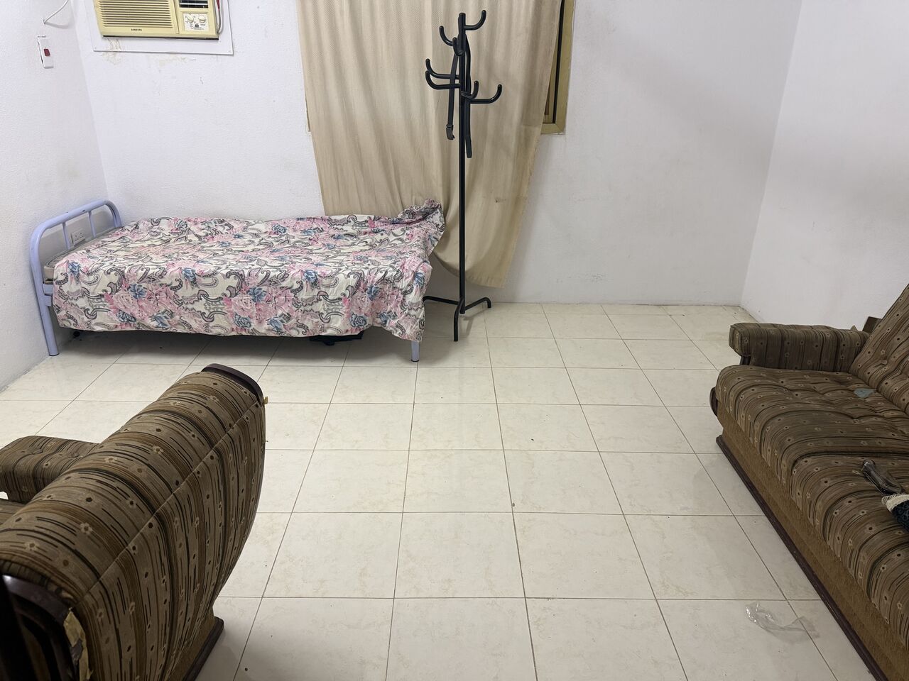 Al Aziziyah, Rooms for Rent, SAR 1100/month,  One Room Furnished Available