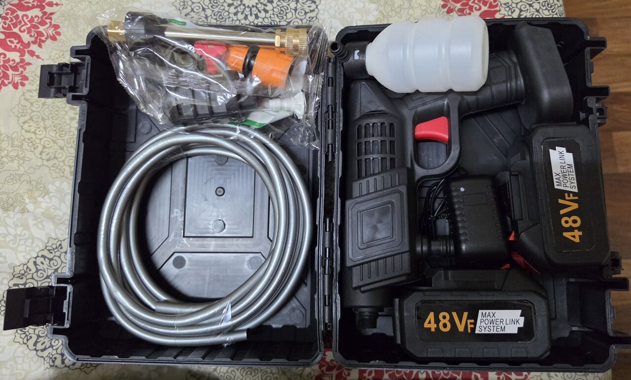 Riyadh, Machinery, SAR 79,  Water Presure Cleaning Gun With By 2 In 129 Riyal Offer
