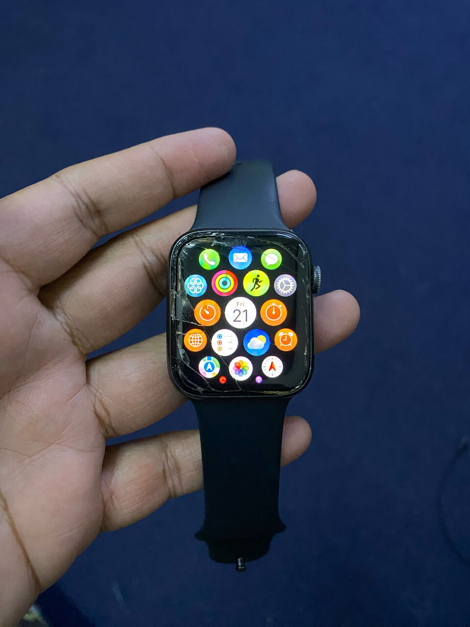 Riyadh, Mobile Phones, SAR 200,  Apple Watch SE 44 Mm