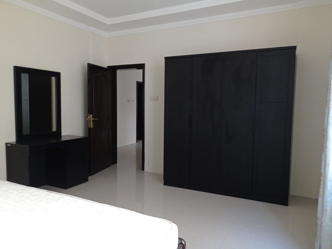 Juffair, Apartments, Flats, Houses & Villas, BHD 300/month,  Furnished,  2 BR,  Family Flat With Balcony