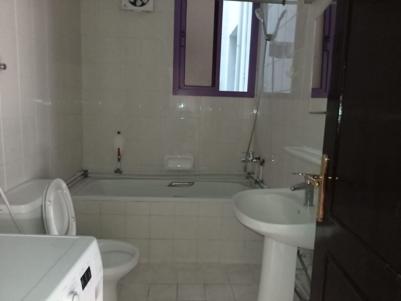 Juffair, Apartments, Flats, Houses & Villas, BHD 300/month,  Furnished,  2 BR,  Family Flat With Balcony
