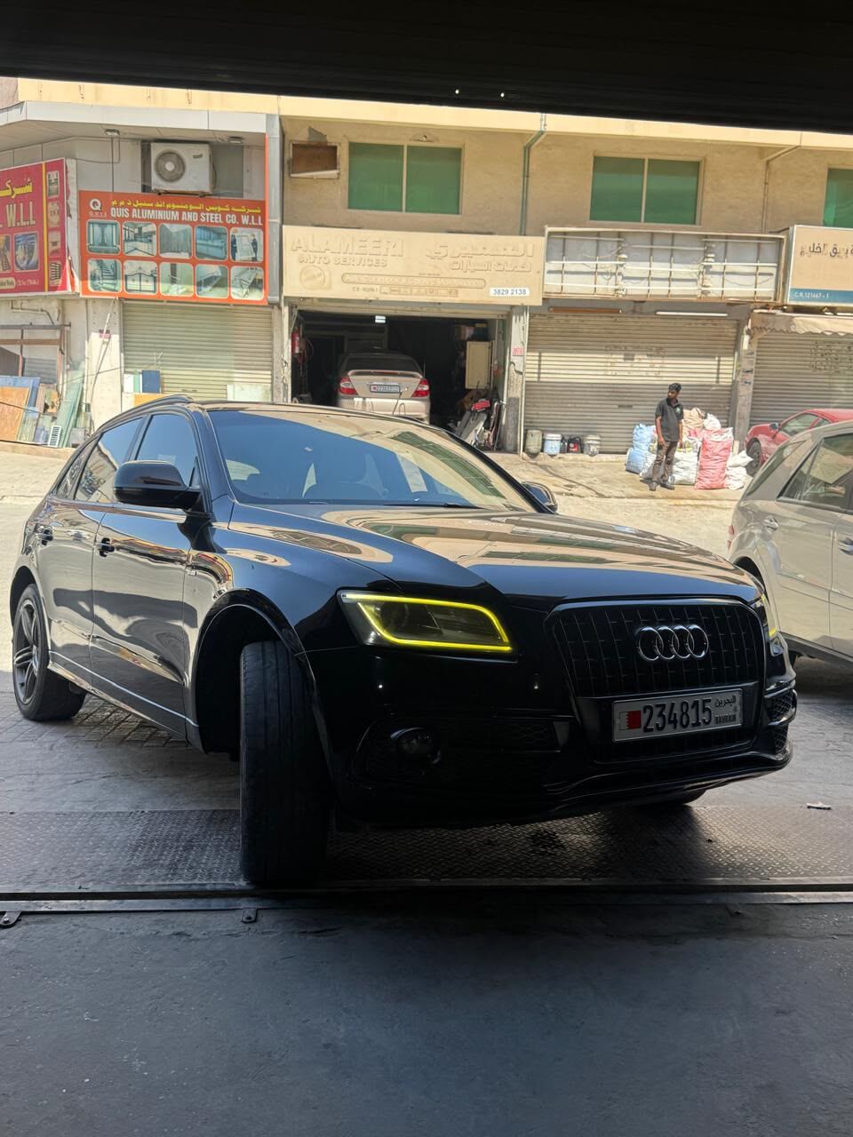 Manama, Vehicles, Cars & Trucks , BHD 2,  Audi Q5 S Line,  2013,  Automatic,  143000 KM,  Well Maintained - Audi Q5 -  - Quattro - Full Option