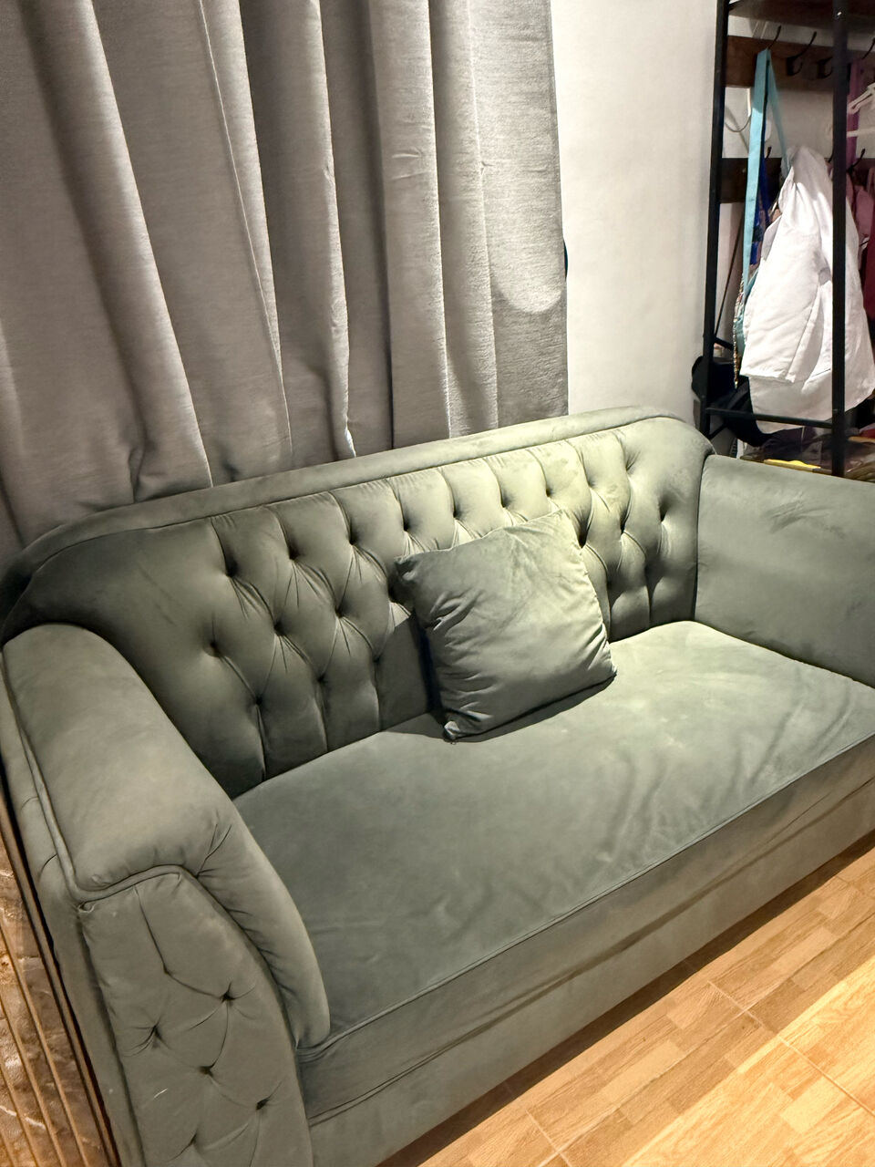 Riyadh, Furniture, SAR 100,  3 Seater Sofa