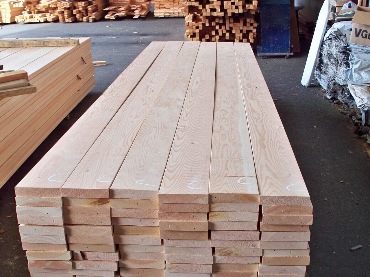Paris, Furniture, EUR 50,  European White Oak Lumber, Douglas Fir,PINE WOOD LUMBER,LARCH SPRUCE WOOD LUMBER Teak Lumb