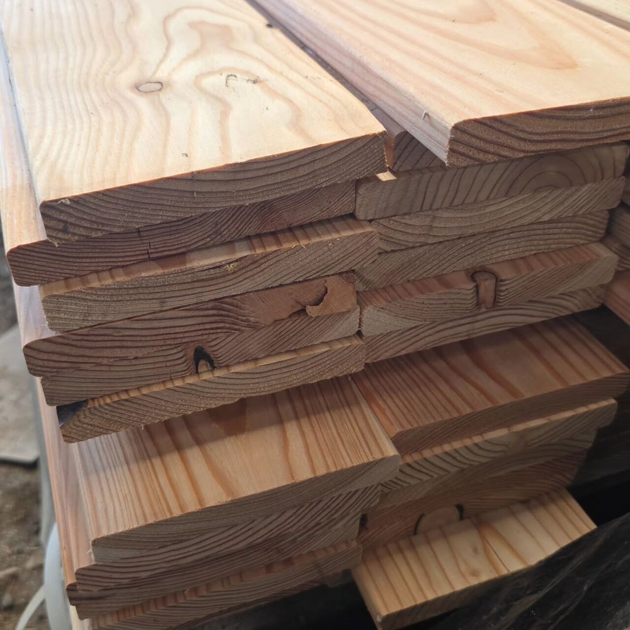 Paris, Furniture, EUR 50,  European White Oak Lumber, Douglas Fir,PINE WOOD LUMBER,LARCH SPRUCE WOOD LUMBER Teak Lumb