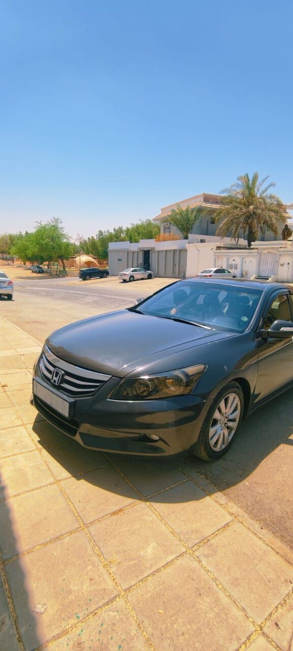 Riyadh, Vehicles, Cars & Trucks , SAR 21500,  HONDA ACCORD,  2011,  Automatic,  412000 KM,   FULL OPTION
