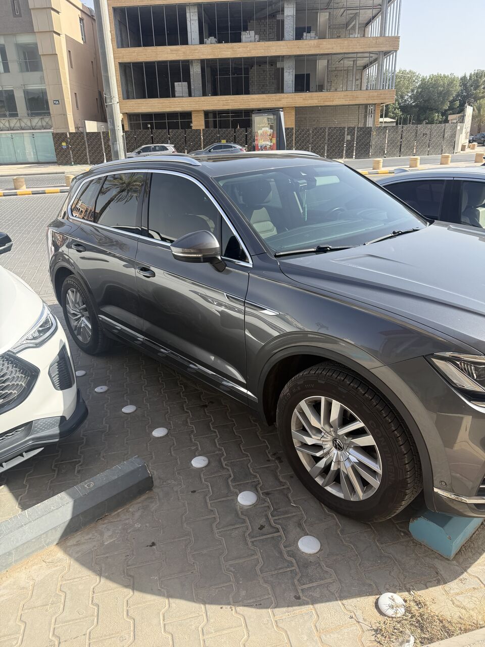 Al Sulaymaniyyah, Vehicles, Cars & Trucks , SAR 130,  VW TOUAREG,  2023,  Automatic,  58000 KM,