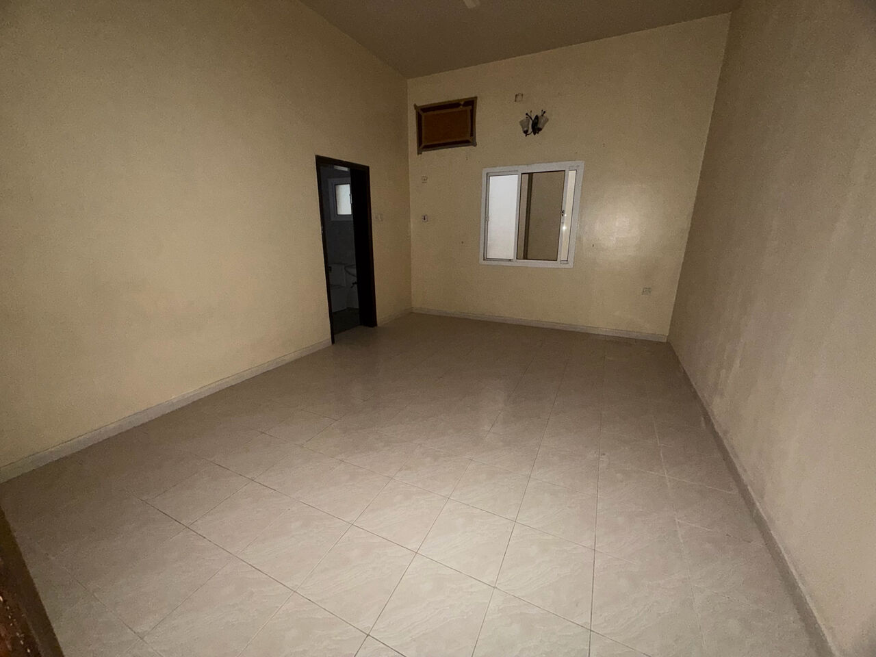 Tubli, Apartments, Flats, Houses & Villas, BHD 200/month,  3 BR,  3 Bedroom Flat For Rent Without Ewa