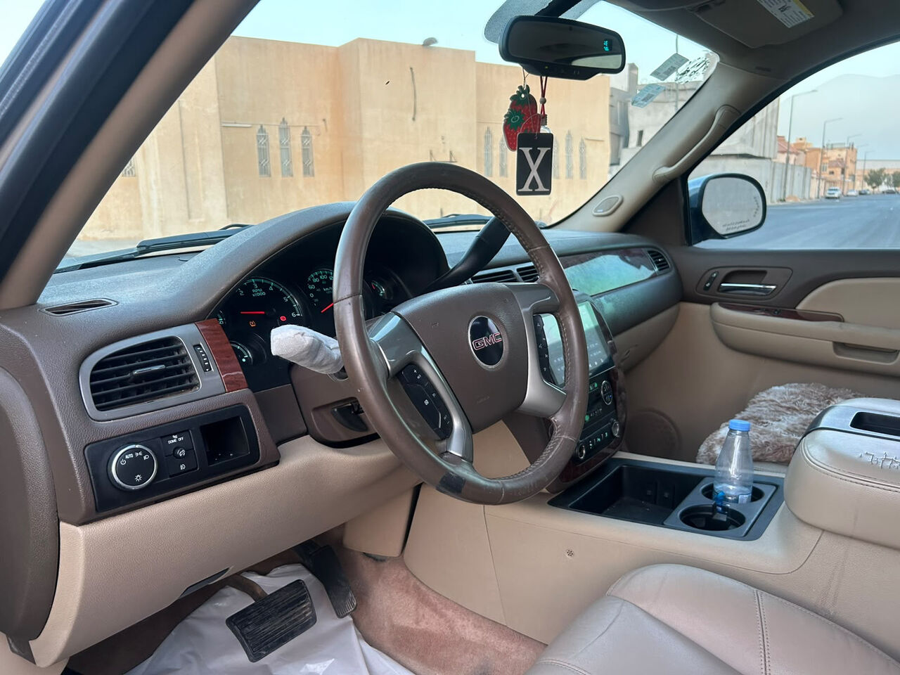 Riyadh, Vehicles, Cars & Trucks , SAR 24000,  Gmc Yukon,  2008,  Automatic,  368000 KM,  For Sale:   XL &ndash; Fully