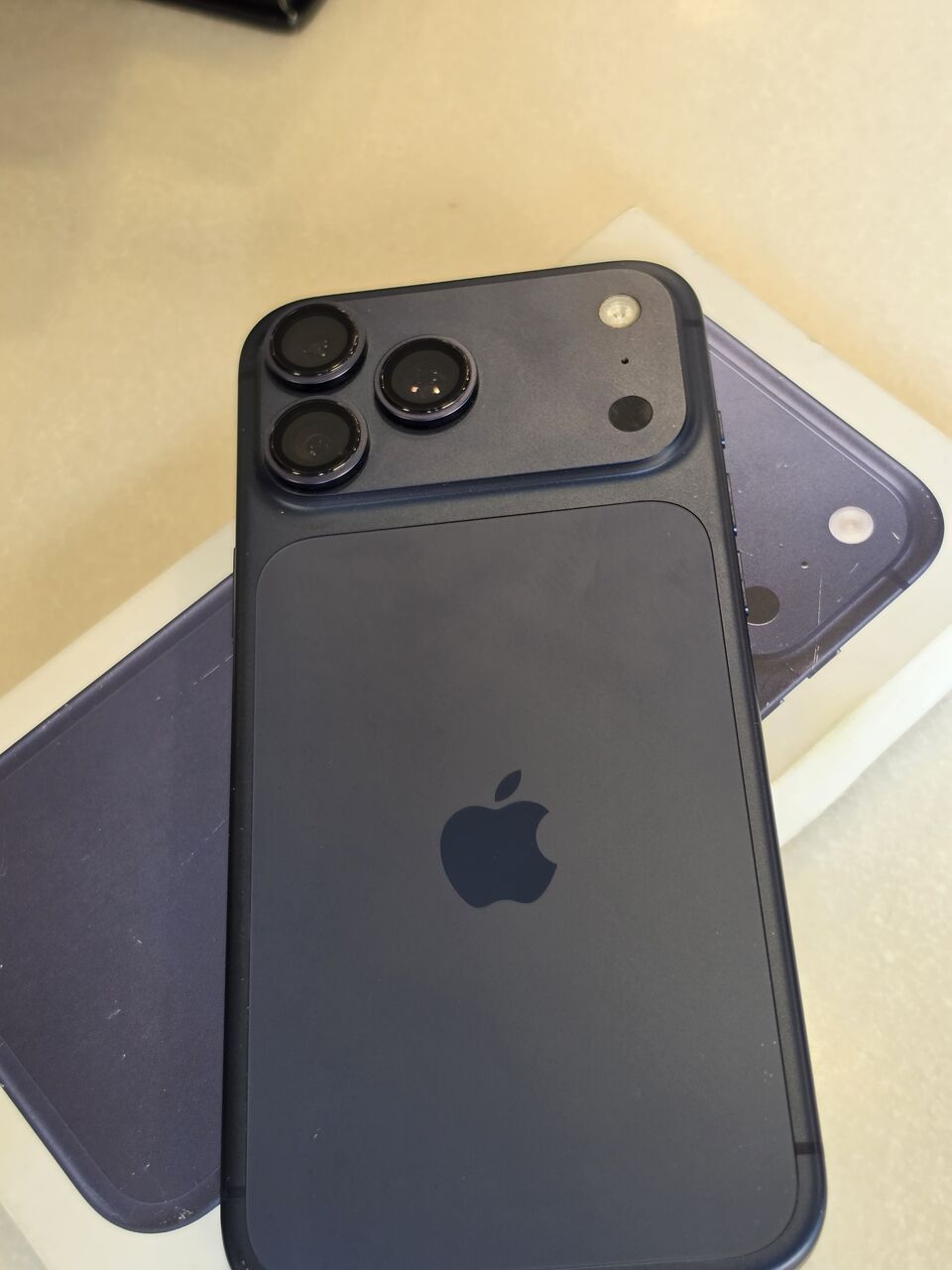 Dammam, Mobile Phones, SAR 4000,  IPhone 17 Pro Max