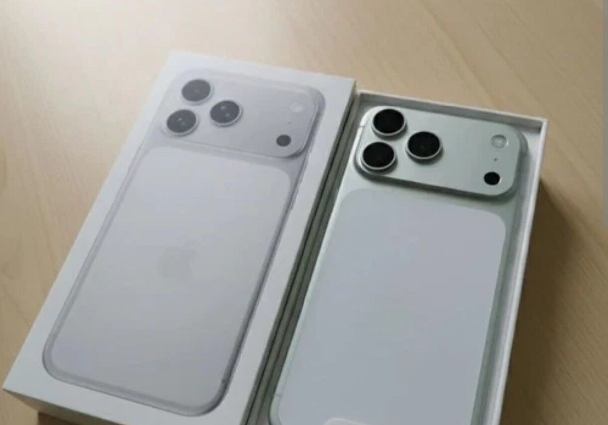 Riyadh, Mobile Phones, SAR 4500,  Iphone 17 Pro Max 256gb Silver 2months Used Only(No Scratches)