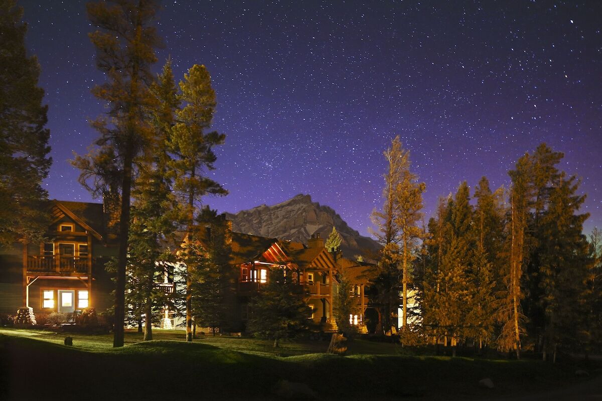 Calgary, Travel, Planning A Banff Vacation? Start With These Incredible Places To Stay