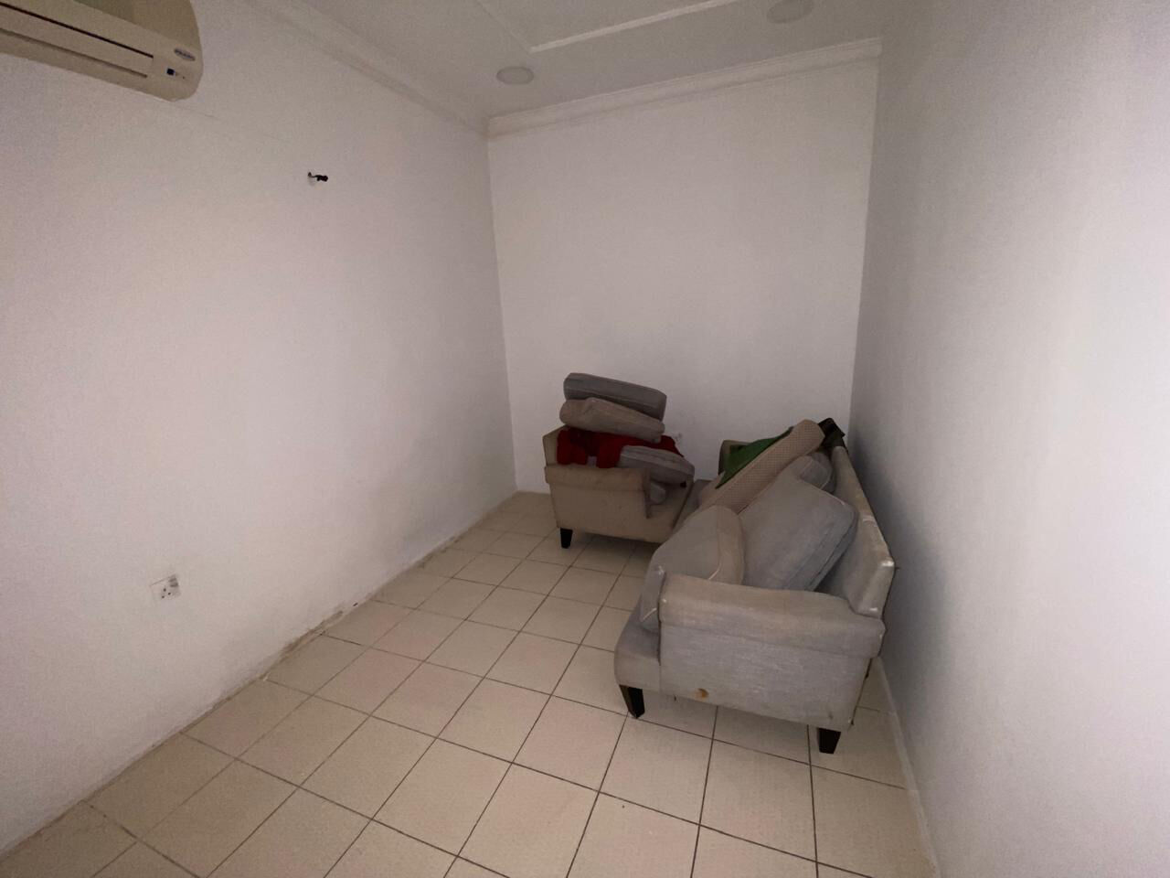 Manama, Apartments, Flats, Houses & Villas, BHD 140/month,  2 BR,  2 BHK APT At Janusan For Rent