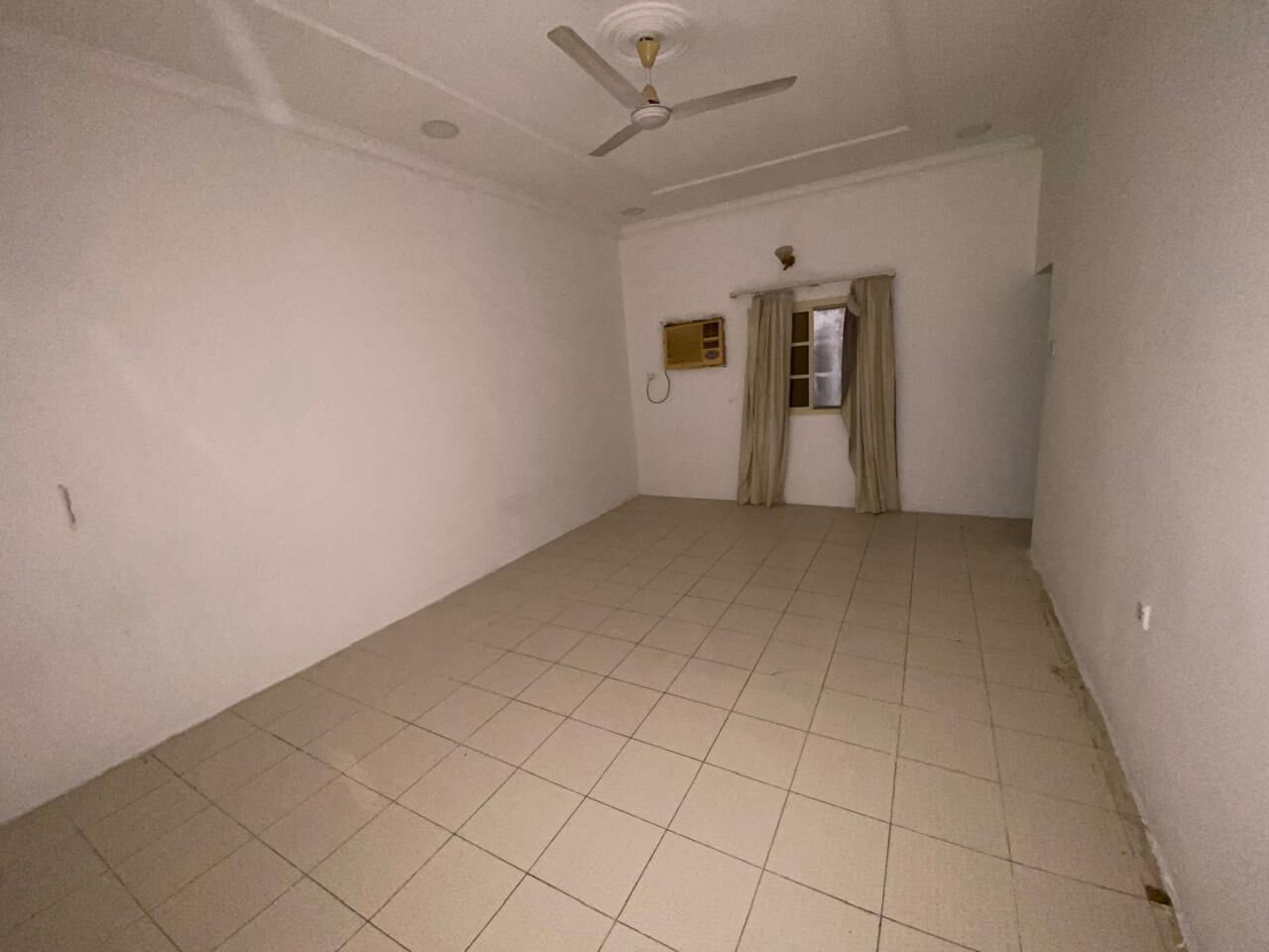 Manama, Apartments, Flats, Houses & Villas, BHD 140/month,  2 BR,  2 BHK APT At Janusan For Rent