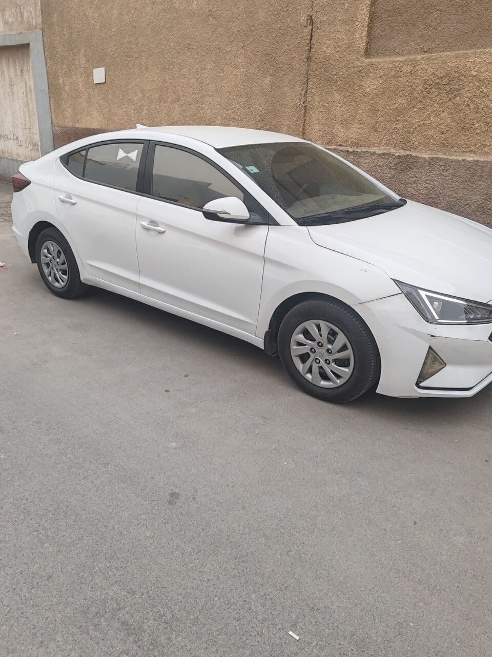 Riyadh, Vehicles, Cars & Trucks , SAR 32000,  Hyundai Elantra,  2020,  Automatic,  200000 KM,