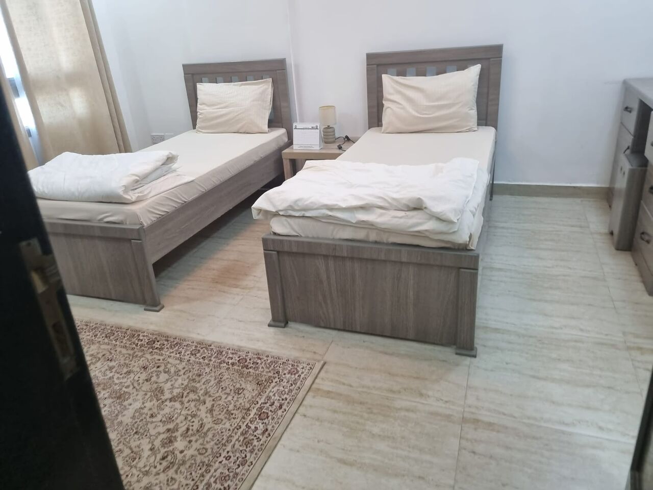 Busaiteen, Apartments, Flats, Houses & Villas, BHD 330/month,  Furnished,  3 BR,  134 Sq. Meter,  Fully Furnished Apartment In Busaiteen 3bed, 2baths, Living Rm Next To King Hamad Hospital