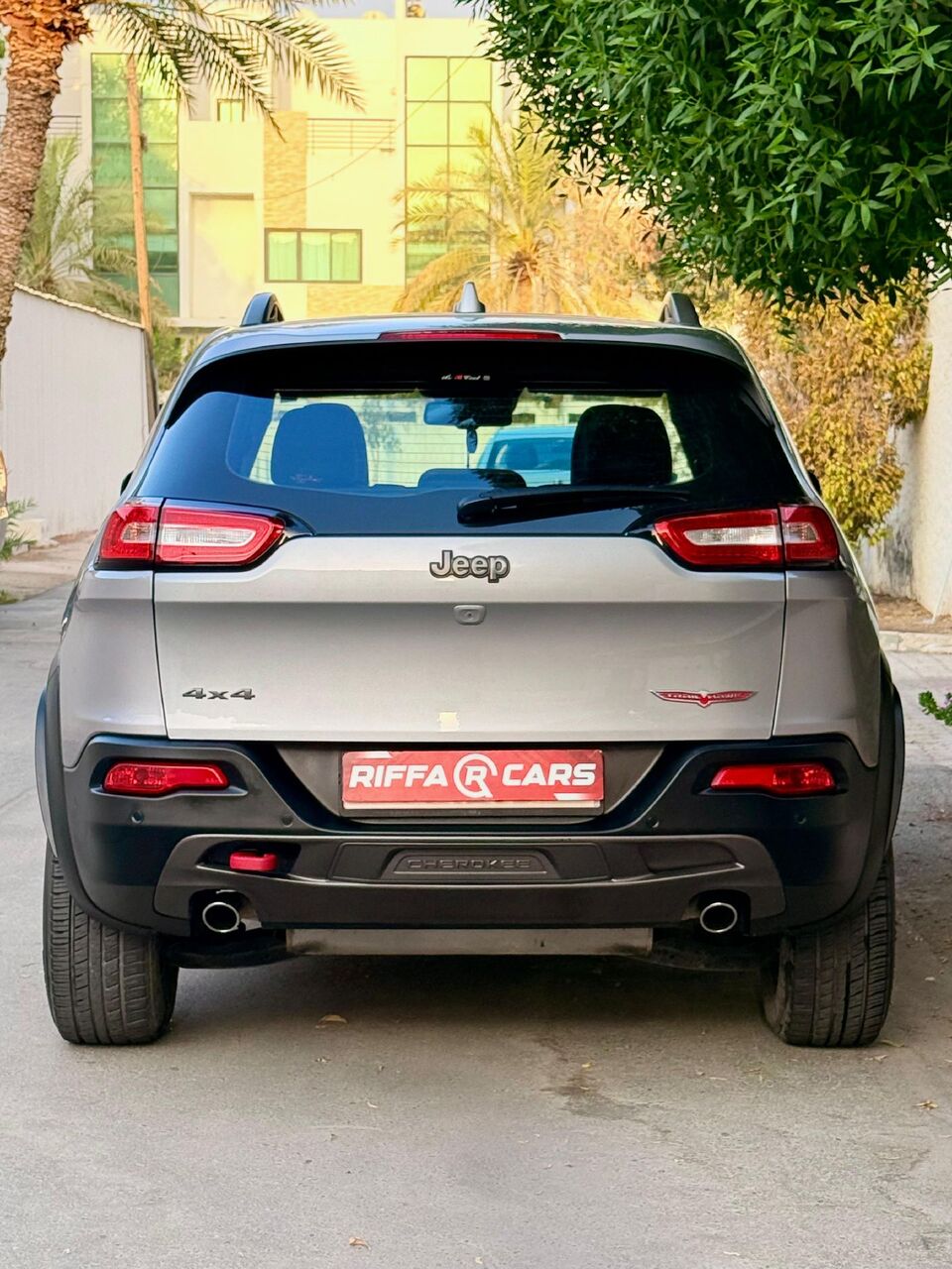 Manama, Vehicles, Cars & Trucks , BHD 3750,  Jeep Cherokee Trailhawk,  2015,  Automatic,  110000 KM,  Jeep Cherokee Full Option  Model