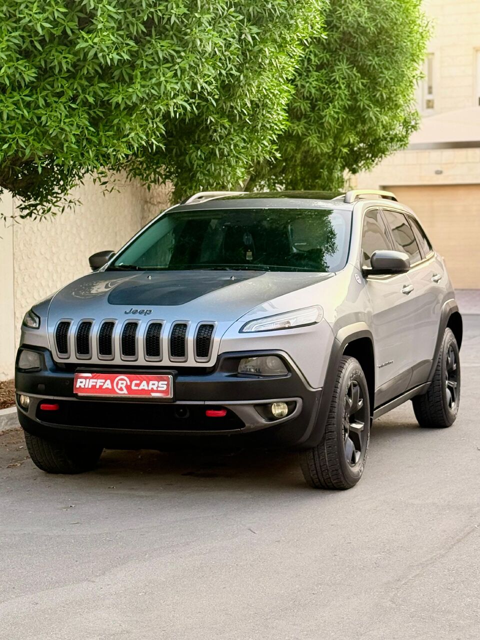 Manama, Vehicles, Cars & Trucks , BHD 3750,  Jeep Cherokee Trailhawk,  2015,  Automatic,  110000 KM,  Jeep Cherokee Full Option  Model