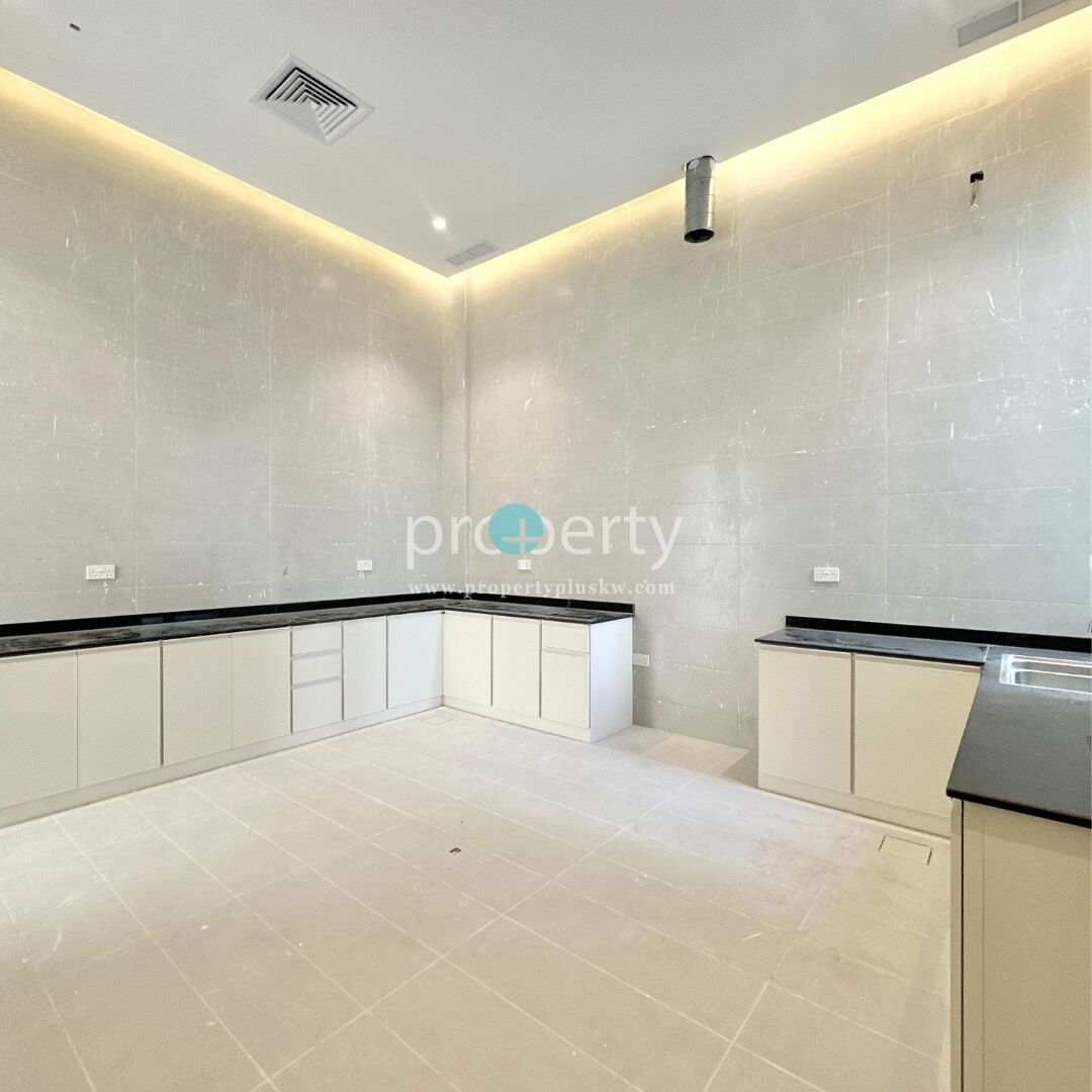 Salmiya, Villas, KWD 3000,  Spacious Luxury Villa For Rent &ndash; Siddeeq Kuwait