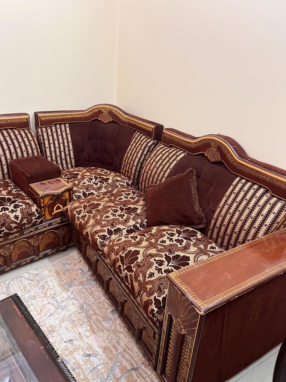 Riyadh, Furniture, SAR 300,  Sofa In Neat Condition
