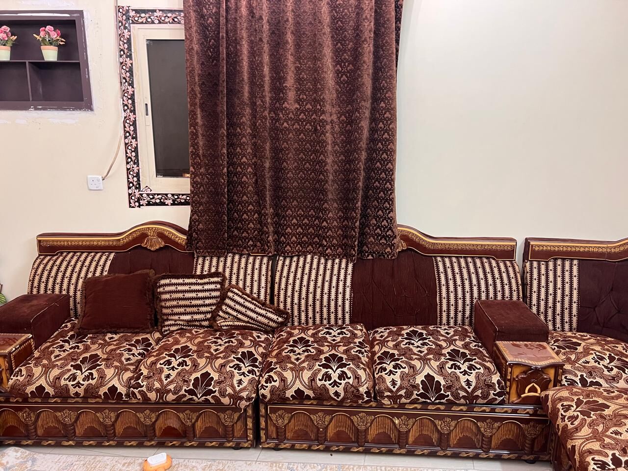 Riyadh, Furniture, SAR 300,  Sofa In Neat Condition