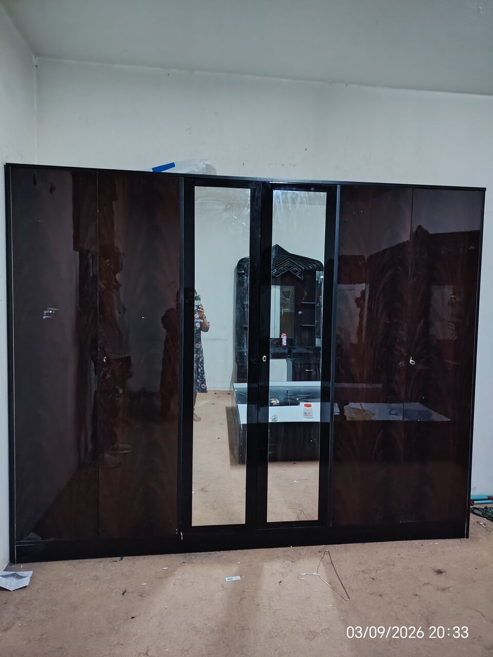 Riyadh, Furniture, SAR 800,  Sell High Look Full Bedroom Set For Reasonable Price