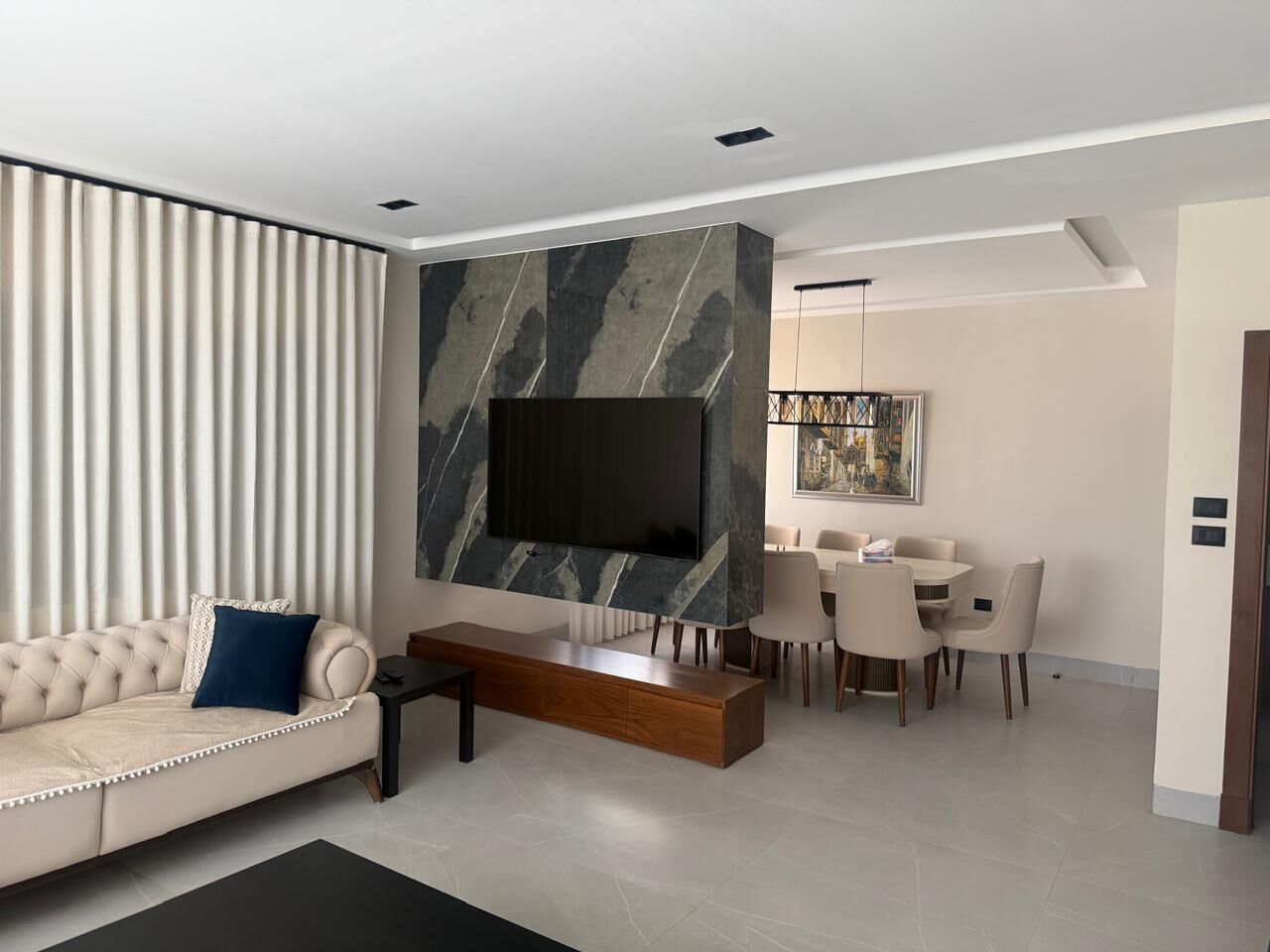 Abdoun, Apartments, Flats, Houses & Villas, JOD 20/year,  3 BR,  178 Sq. Meter,  Semi-furnished Apartment For Rent In Abdoun