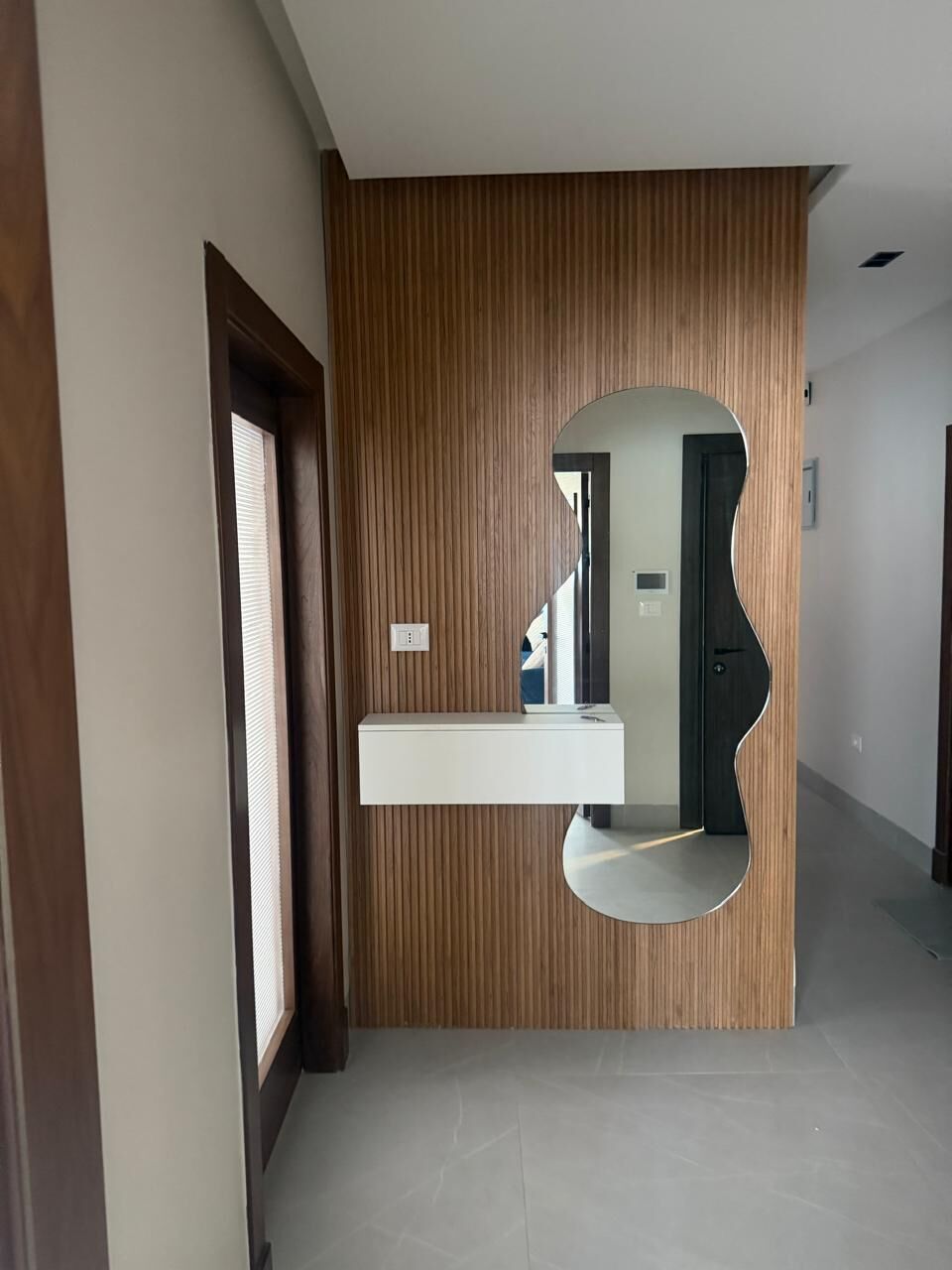 Abdoun, Apartments, Flats, Houses & Villas, JOD 20/year,  3 BR,  178 Sq. Meter,  Semi-furnished Apartment For Rent In Abdoun
