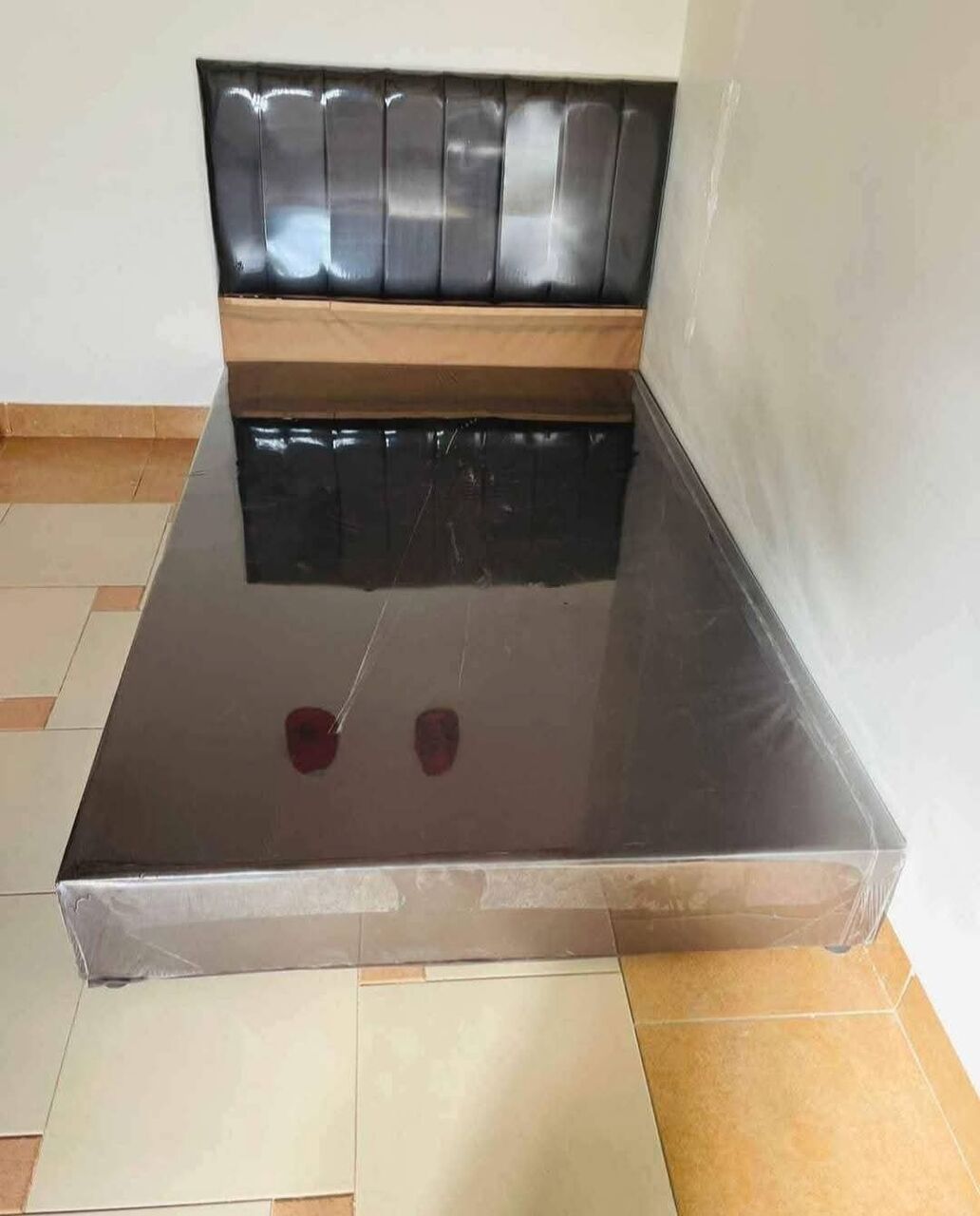 Riyadh, Household Items, SAR 22,  BED + MATTRESS SALE!  Bed Riyadh