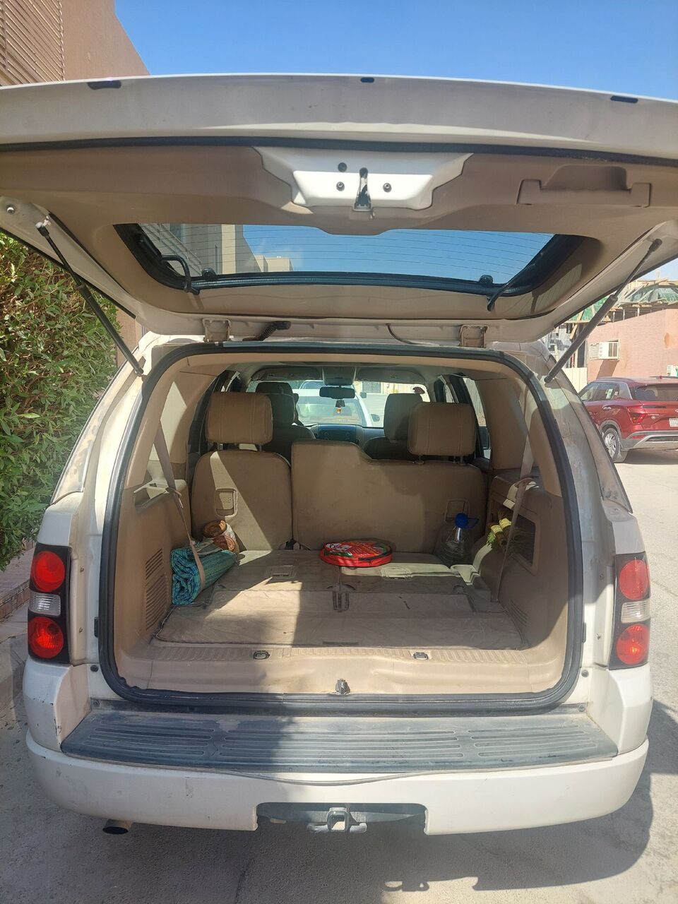Riyadh, Vehicles, Cars & Trucks , SAR 15000,  Ford Explorer,  2010,  Automatic,  405000 KM,   For Sale