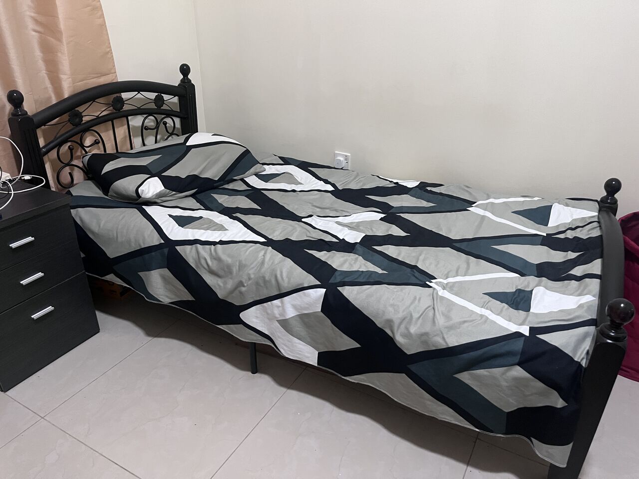 Hidd, Furniture, BHD 15,  Single Bed For Sale, Excellent Condition