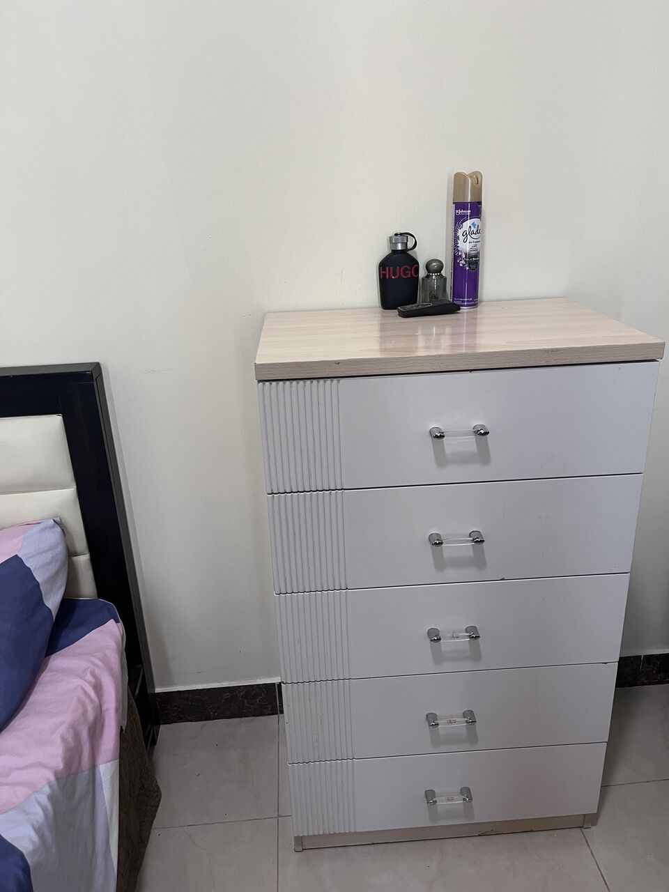 Hidd, Furniture, BHD 15,  Chest Drawer, 5 Drawers, Excellent Condition