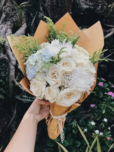 Al Ain, Event Planning, Elegant Flower Bouquet Al Ain | Floro99