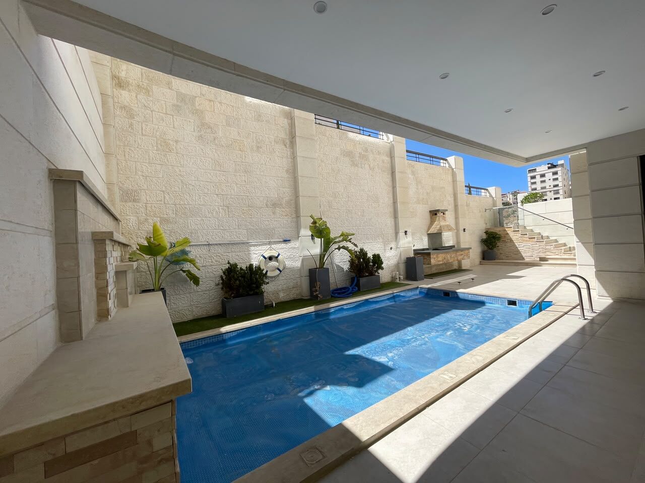 Amman, Apartments, Flats, Houses & Villas, JOD 38000/year,  4 BR,  355 Sq. Meter,  Apartment For Rent