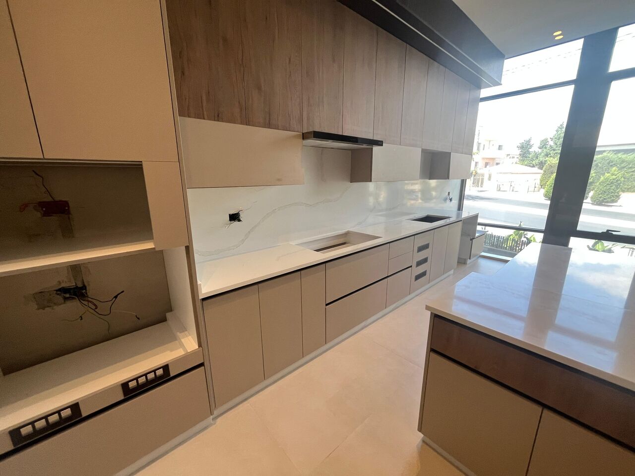 Abdoun, Apartments, Flats, Houses & Villas, JOD 40000/year,  4 BR,  290 Sq. Meter,  Ground Floor Apartment For Rent