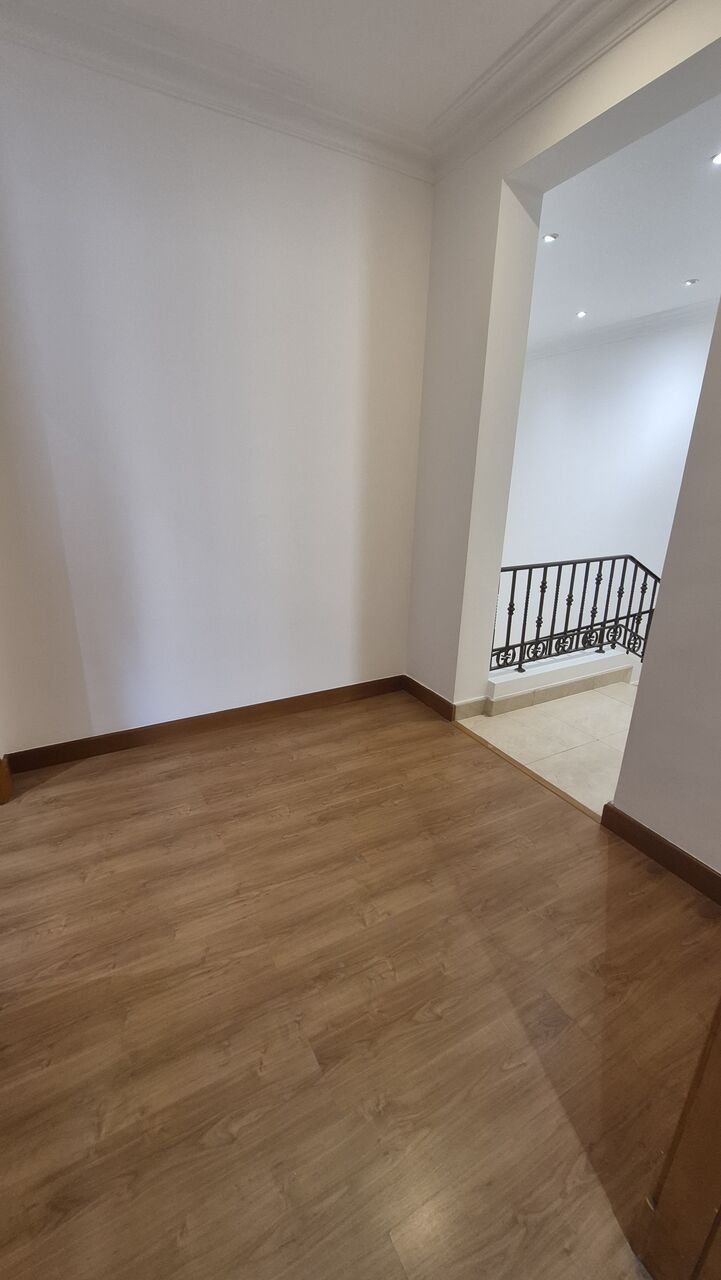 Umm Al Hassam, Apartments, Flats, Houses & Villas, BHD 400/month,  Furnished,  2 BR,  163 Sq. Meter,  Duplex Flat For Rent