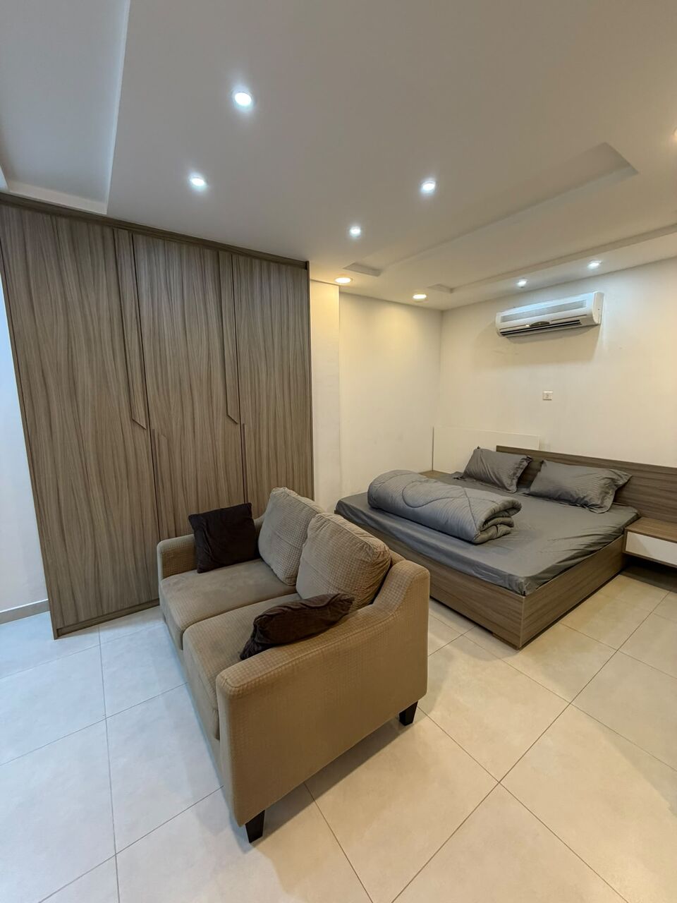 Al Seef, Apartments, Flats, Houses & Villas, BHD 215/month,  Furnished,  Studio,  Studio Flat For Rent In Seef