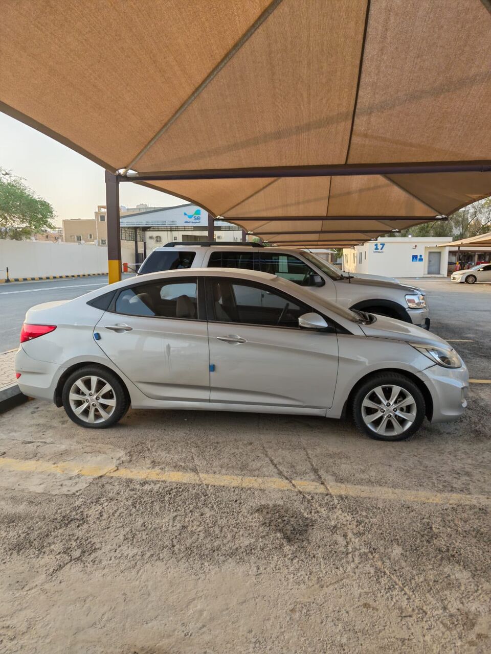 Riyadh, Vehicles, Cars & Trucks , SAR 21000,  Hyundai Accent,  2016,  Automatic,  278000 KM,    For Sale