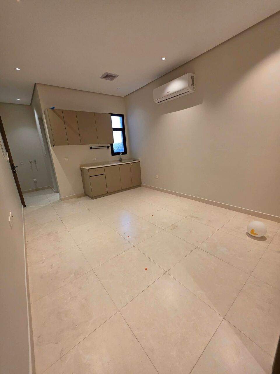Khobar, Apartments, Flats, Houses & Villas, 1 BR,  FAMILY APARTMENT FOR RENT  Layout: 1 Bedroom + Living Room + Bathroom + Kitchen🍳 American