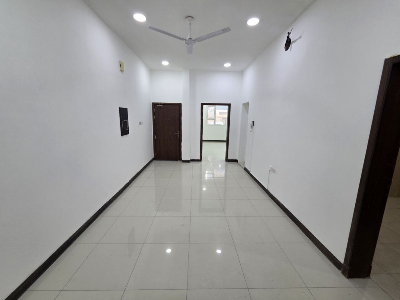 Manama, Apartments, Flats, Houses & Villas, BHD 250/month,  2 BR,  Flat For Rent