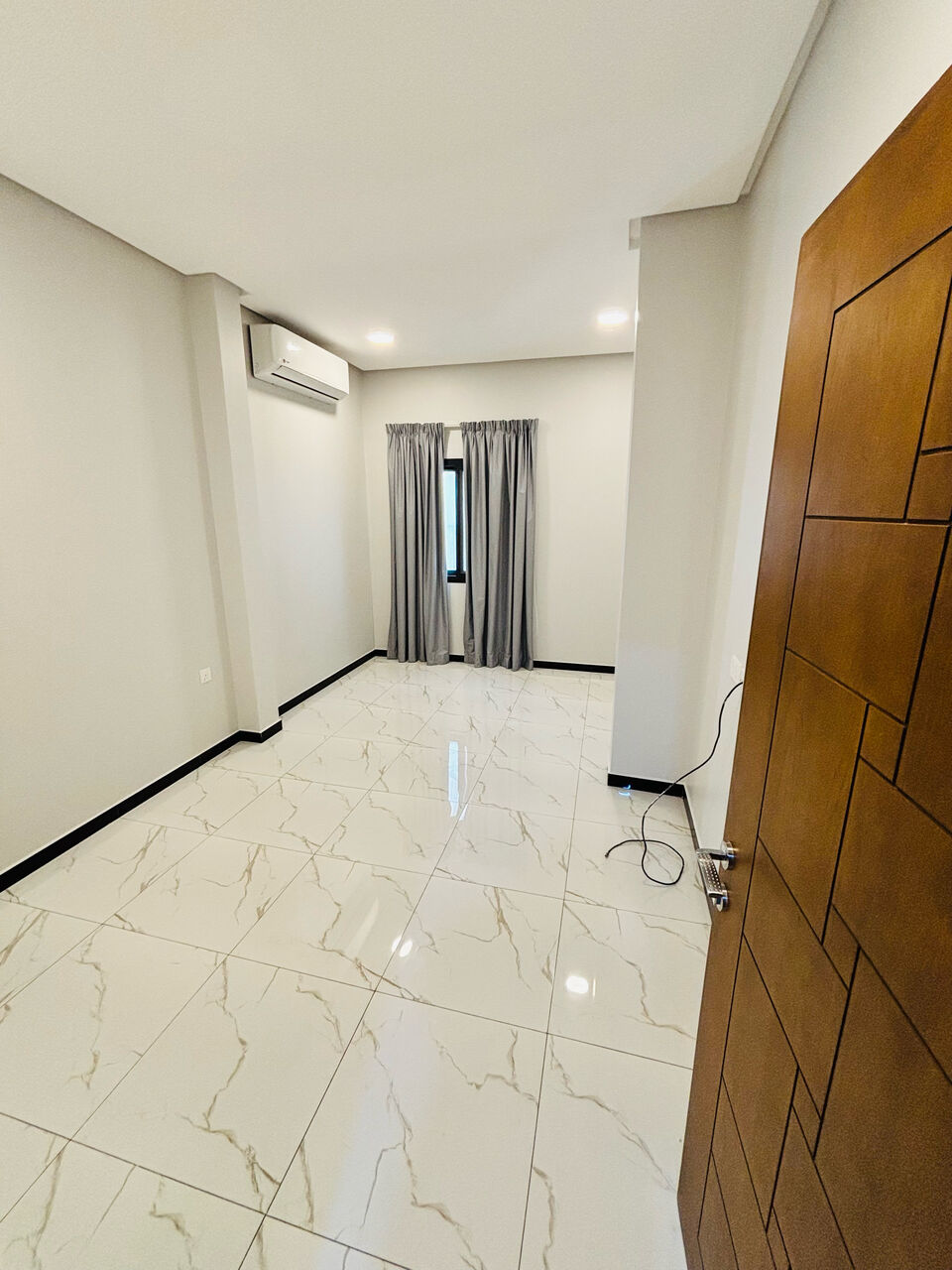 Zinj, Apartments, Flats, Houses & Villas, BHD 320/year,  2 BR,  2 Bedroom Flat For Rent