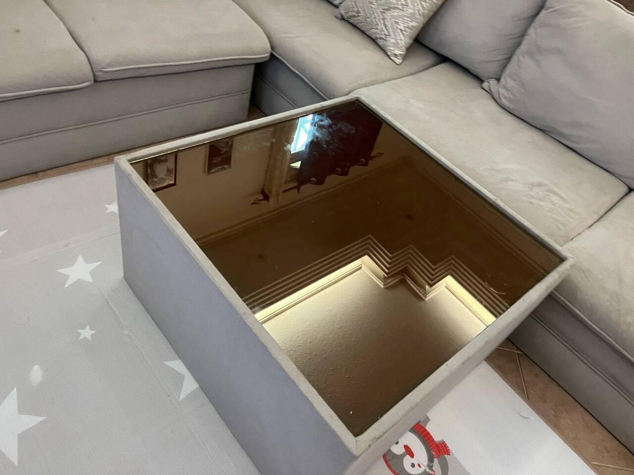 Al Malaz, Furniture, SAR 300,  7 Seater Sofa With Center Table