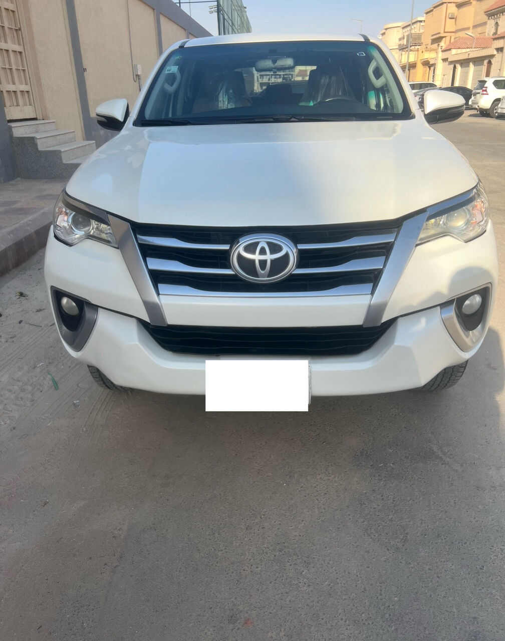 Riyadh, Vehicles, Cars & Trucks , SAR 62000,  Toyota Fortuner,  2018,  Automatic,  327000 KM,  Toyota - FORTUNER -  - 327,000Km - 62,000 SR