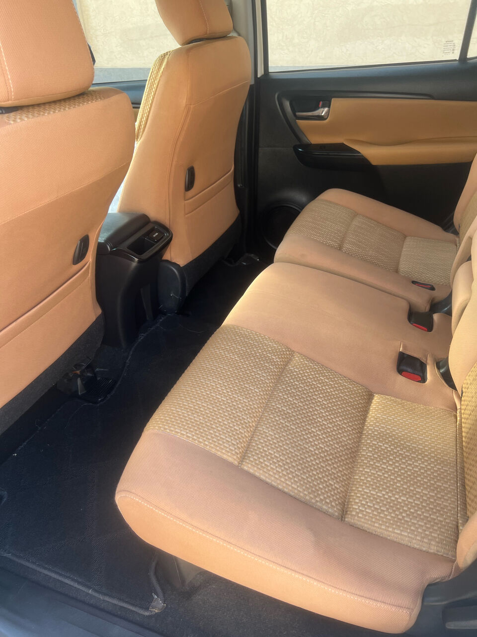 Riyadh, Vehicles, Cars & Trucks , SAR 62000,  Toyota Fortuner,  2018,  Automatic,  327000 KM,  Toyota - FORTUNER -  - 327,000Km - 62,000 SR