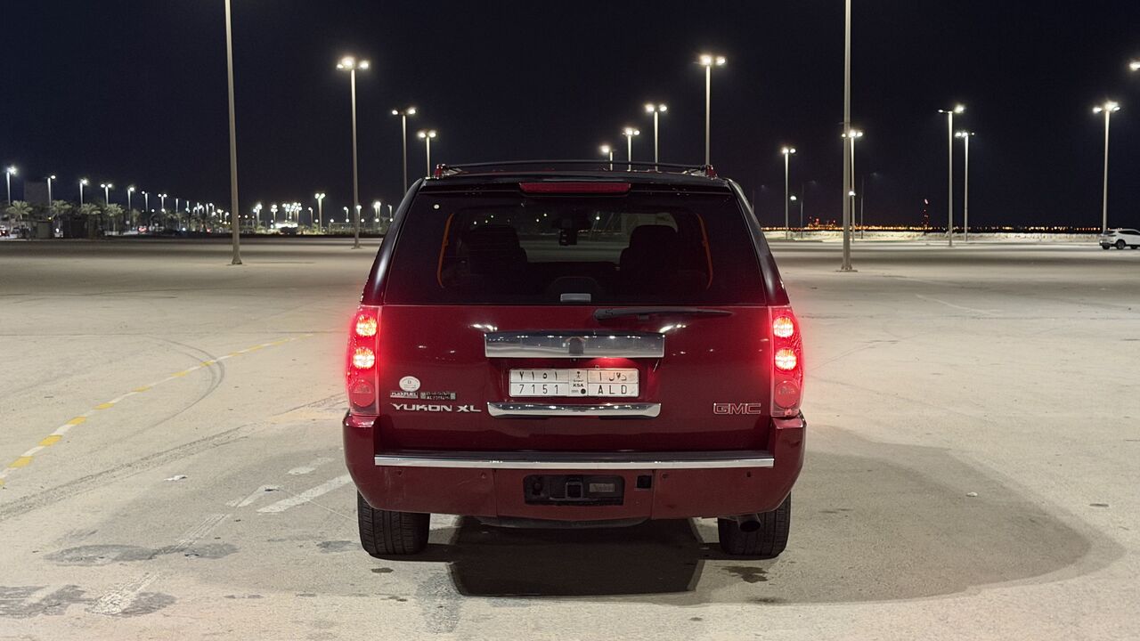 Qatif, Vehicles, Cars & Trucks , SAR 29000,  GMC Yukon Denali,  2009,  Automatic,  287000 KM,  Yukon Denali XL