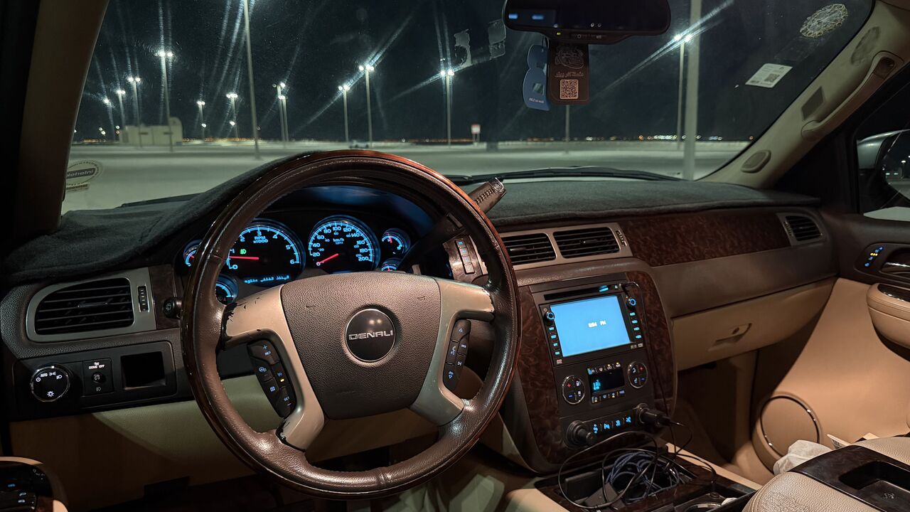 Qatif, Vehicles, Cars & Trucks , SAR 29000,  GMC Yukon Denali,  2009,  Automatic,  287000 KM,  Yukon Denali XL